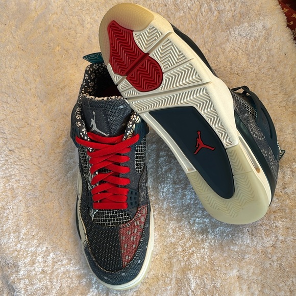 Nike Air Jordon Retro 4 Special Addition Size 11 - Picture 5 of 5